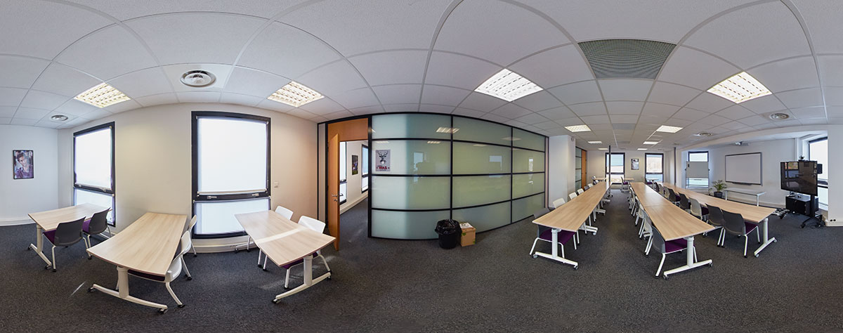 Ecole de commerce ESG Rennes - Une jolie idée - Agence de réalité virtuelle - Production de photo sphérique et de vidéo 360°